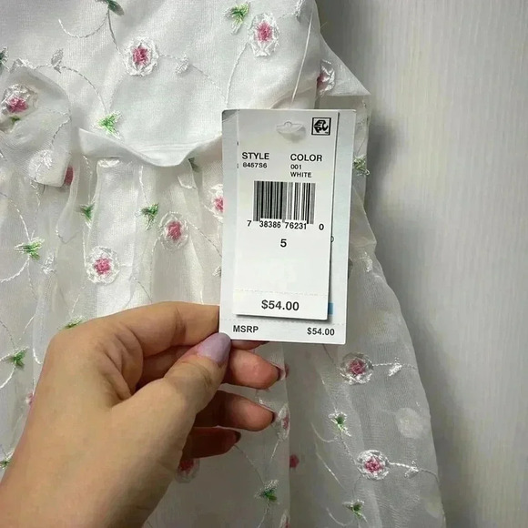 Girls floral dress with flutter sleeves size 5 NWT - Picture 3 of 9